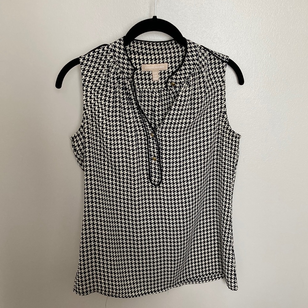 2/$30 🖤 Banana republic top 🖤 houndstooth 🖤 size 2p